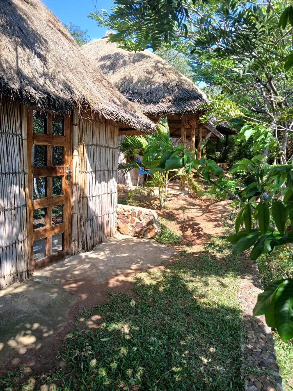Ches Bay Resort Nangina Exterior photo